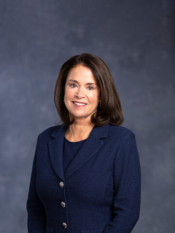Headshot Kimberly Cripe, CHOC president and CEO